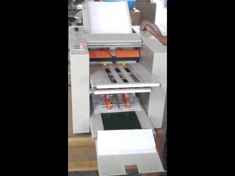 Product instruction paper folding machine automatic paper folder