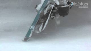 Работа отвалом грейдера для поддержания острого режущего края ножей