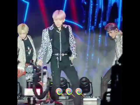 191005 SuperM: Live Jogging - Baekhyun (Candy Crush)