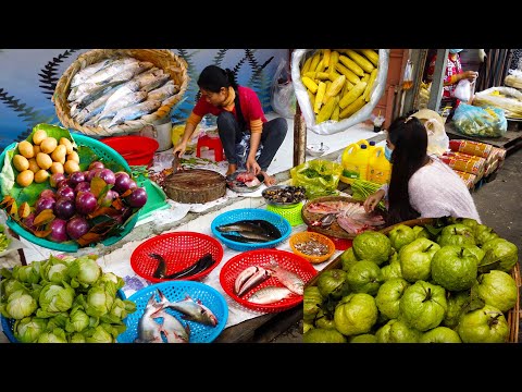 Asian Street Food - Deum Ampel Market Foods In The Morning