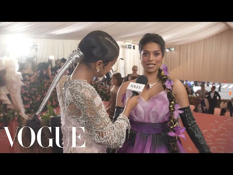 リリー・シン、メットガラでトロントを代表することについて｜メットガラ2019 with Liza Koshy｜Vogue (Lilly Singh on Representing Toronto at the Met Gala | Met Gala 2019 With Liza Koshy | Vogue)