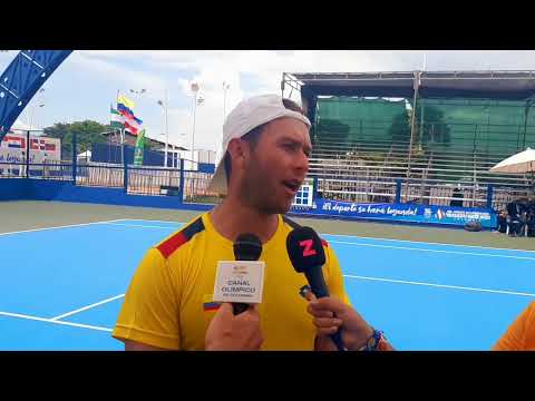 Juan Sebastián Gómez - Oro en los sencillos individuales masculino del tenis bolivariano.