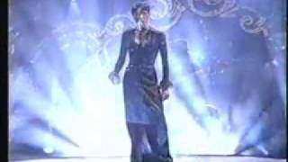 Toni Braxton Unbreak My Heart Live 1996