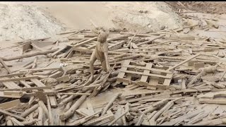 Woman Escapes From Fast-Moving Floodwaters in Peru (HQ)