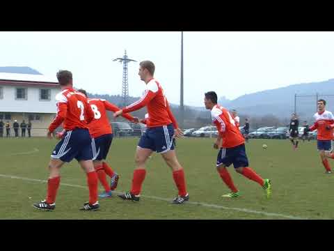 Freistoß in den rechten Winkel