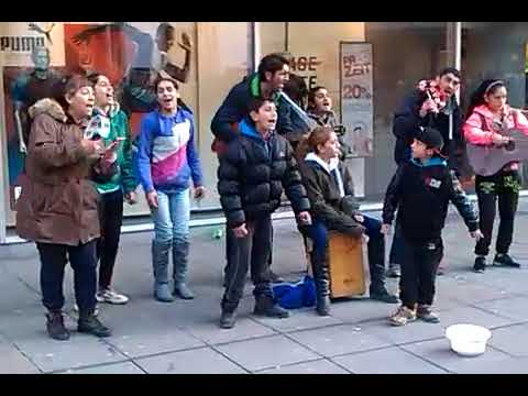 Family band playing in Köning straße, Stuttgart -Germany