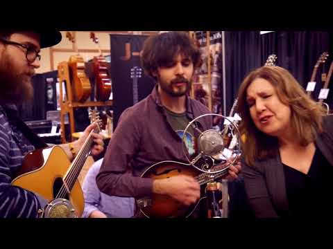 Missy Raines - Allegheny Town (ETL Folk Alliance Session)