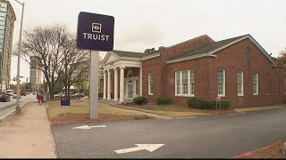 Truist Bank customers frustrated with service