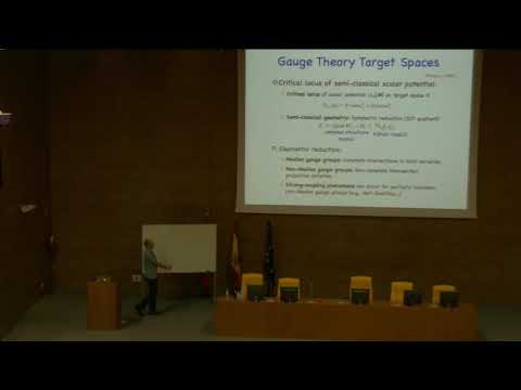 Hans Jockers - Moduli spaces of string compactifications from gauge theory correlators