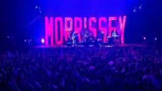 Morrissey Everyday is Like Sunday (live)
