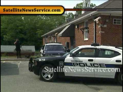 WAREHAM, MA- Fugitive, alleged accomplices captured (05-22-10)