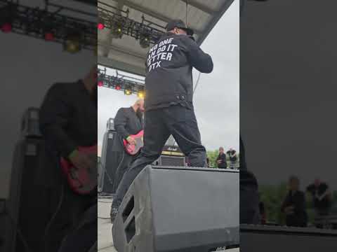 Zeta backing up Codefendants feat. The D. O. C. In Ft Worth, TX