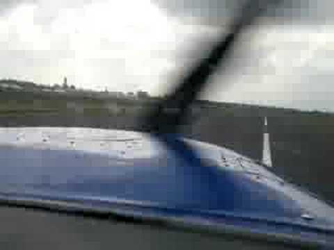 Sand Air (PH-ATW) Landing Zestienhoven.