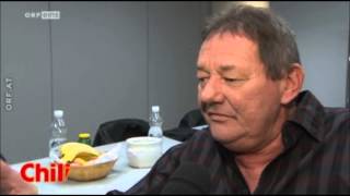 WOLFGANG AMBROS BEI DER KRONE SPORT GALA 2012 - FRISCH GESCHIEDEN