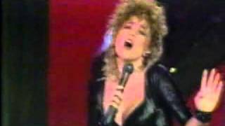 MARTA SANCHEZ OLE OLE BAILANDO SIN SALIR DE CASA ACTUACION EN TV 1986