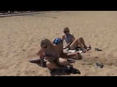beach funny moments