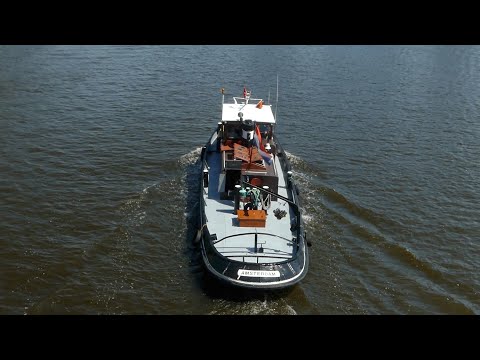 Loflied op de langzaamloper (51) - Industrie 3VD6 op de Adriana