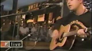 Green Day - Good Riddance(Time of Your Life) Live @ MTV