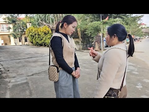 LUYEN's father's lover is angry with VONG because LUYEN's father didn't come to visit