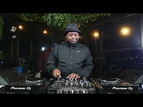 Kelvin Momo at the Hang Awt 1632