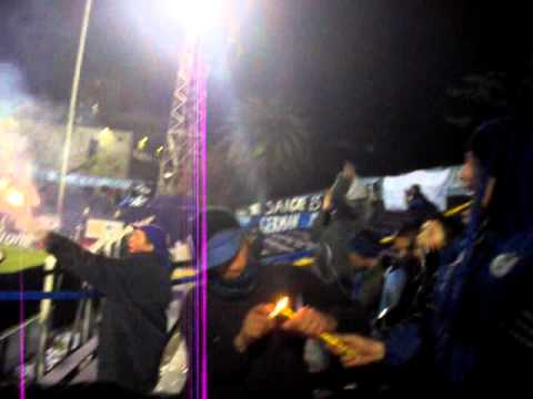 "Liverpool 3 - 0 U de Sucre | PARTE DEL RECIBIMIENTO" Barra: Los Negros de la Cuchilla &bull; Club: Liverpool de Montevideo