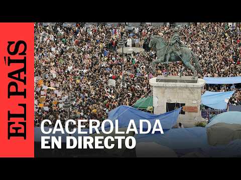 DIRECTO | Cacerolada por la vivienda frente al Ayuntamiento de Madrid | EL PAÍS