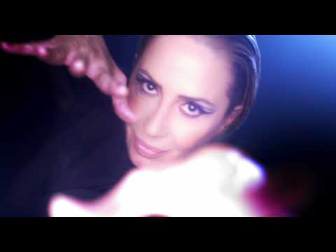 Marta Sanchez - The Moment Of Your Life junto a DJ Nano