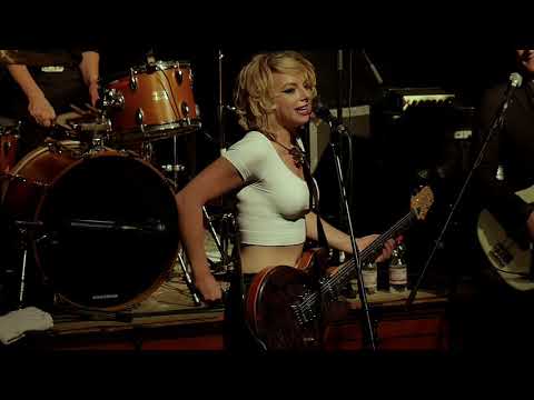 Samantha Fish -  Need you more / Jim Lee Blues / Highway´s Holding Me Now / Blame it on the Moon