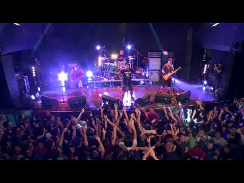 Dead Fish - Asfalto (DVD Ao Vivo Circo Voador)