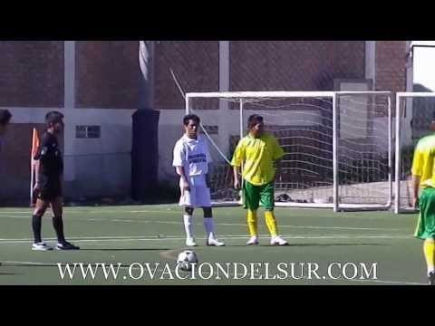 Momentos del partido de  Ingeniería Ambiental vs Conmagpa - Copa Perú - 16/06/2013