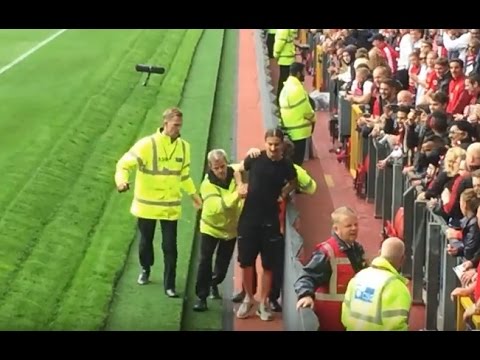 Zlatan Ibrahimovic lookalike invades the pitch  v Leicester City - Old Trafford - 24.09.2016