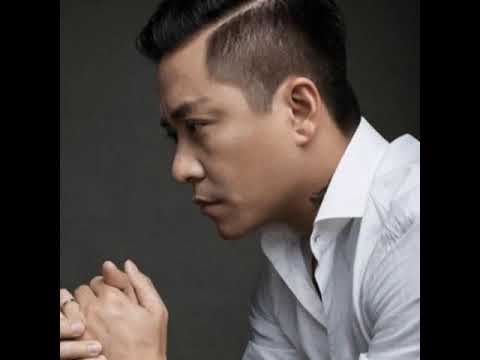 Thể hiện bởi Tuấn Hùng