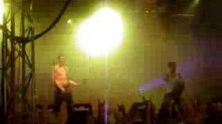 Raised Fist - Get this right ( Hultsfredsfestivalen 2006)