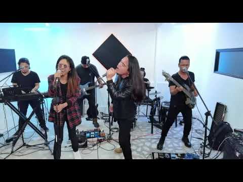 Alone - Ice Bucket Band Cover (Heart)