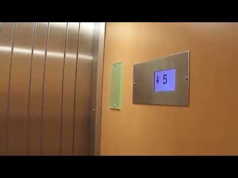 Min ombyggda hiss på Stupvägen 8 i Botkyrka kommun