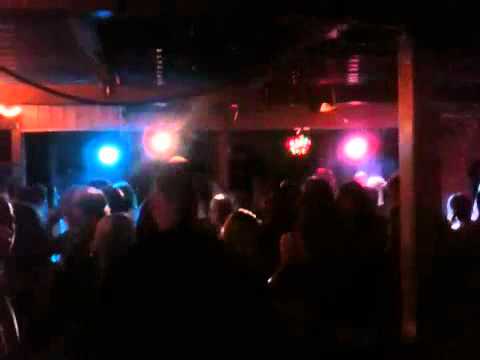 Sandro Silva vs Example - Epic The Way You Kissed Me( Mike