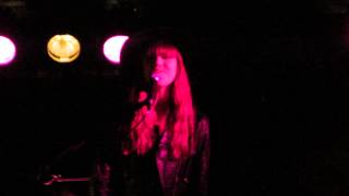 10-22-13 - Diane Birch - Love and War