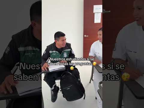 Nuestros estudiantes en el examen Complexivo 2025