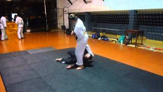 preview picture of video 'Jiu-jitsu con el sensei Roberto Varela y Camila en Florida Uruguay 4 de 4 HD'