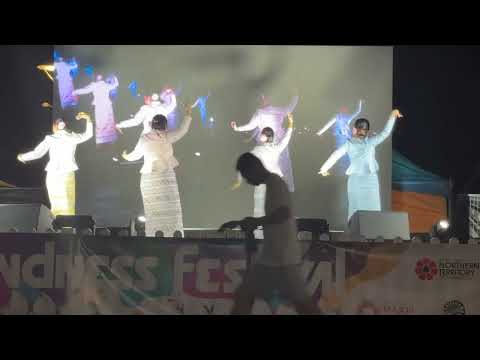 Mingalar Par - Myanmar Dance at Darwin Waterfront