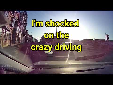 idiot driver, drives through red light