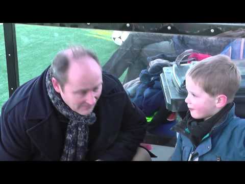 Opjestropdas.nl 17 jan 2014 VV De Meern 8 - Faja Lobi KDS 4 com 3-4 heel hoog in de lucht schieten