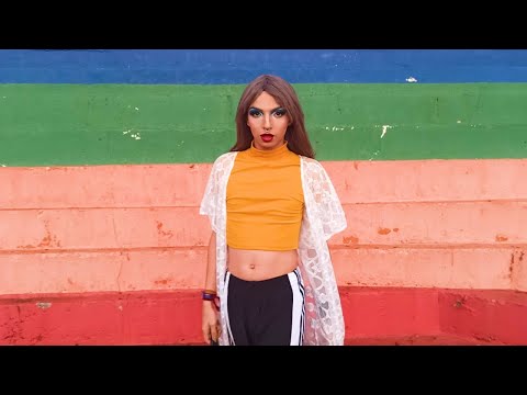 Amarelo, Azul e Branco - Mave Raven (Performance Video)