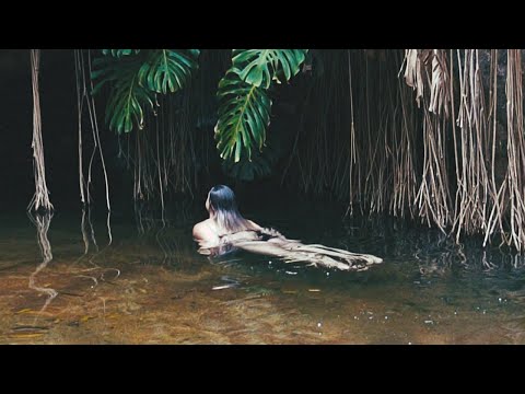 A Banca 021 - Eu Botafogo, Ela Flamengo (Feat. Thiago Anezzi) Clipe Oficial