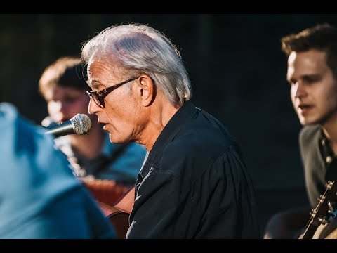 Aleksander Mežek KRILA