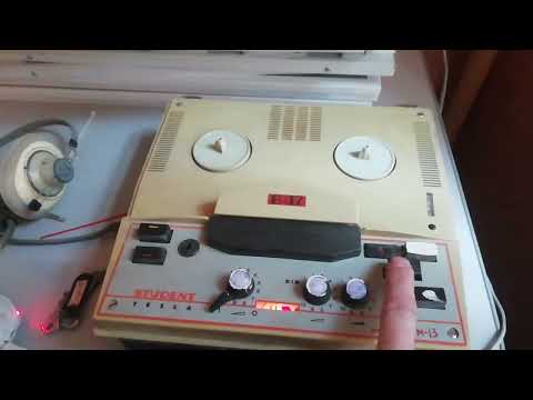 Student Tesla B47 катушечный магнитофон. Чехословакия.