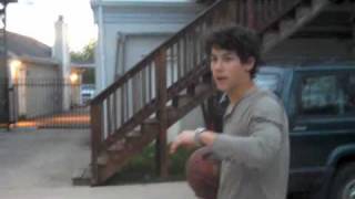 Nick Jonas: Basketball Extraordinaire