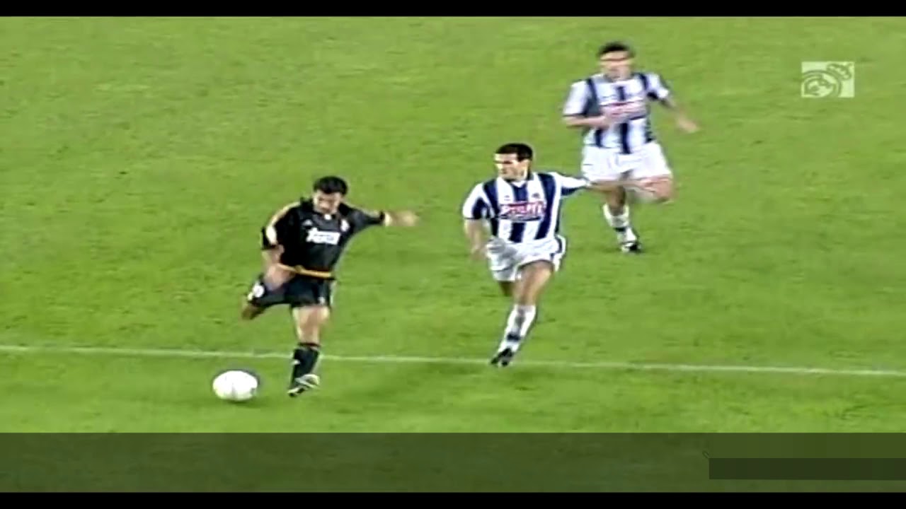 ルイス・フィーゴ　シュートの軸足の運びから蹴り足の動き