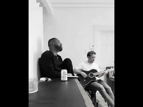 MALALA  D-Lain (Cover Lolo sy ny tariny) Vazovazo an-trano