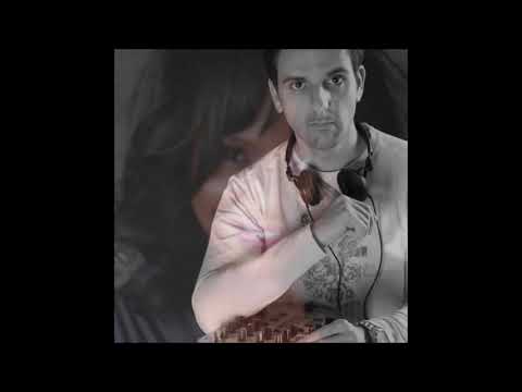 Dario Martino & Angie Brown - In Your Love [Deeptown Music]